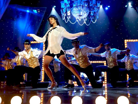 on the sets of tees maar khan 7