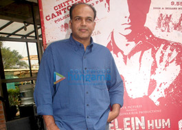Gowariker has no plans to postpone release of Khelein Hum Jee Jaan Sey