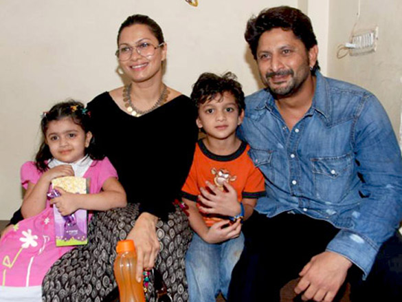 golmaal 3 team celebrates with kids 8
