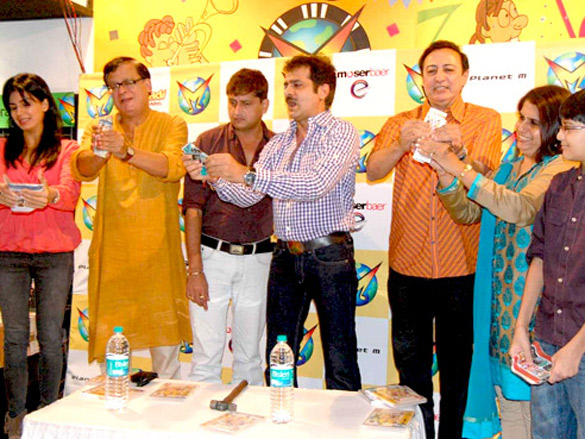 plantet m launches anti piracy campaign with khichdi dvd launch 4