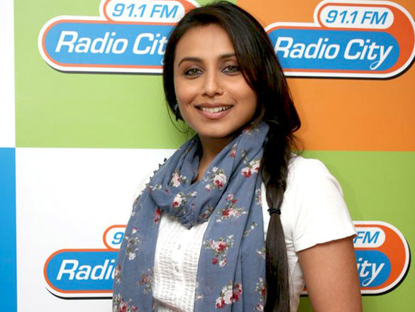 vidya and rani promote no one killed jessica at radio city 91 1 fm 6