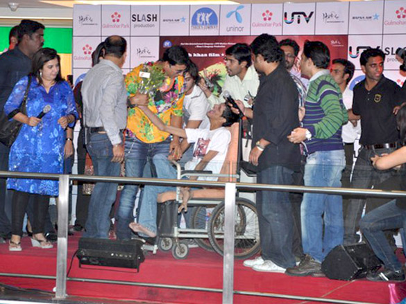 cast and crew of tees maar khan in ahmedabad 11