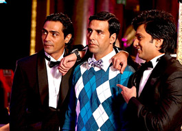 Housefull makers give press shows the skip
