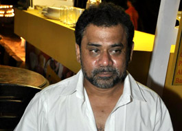 Anees Bazmee signs Irrfan Khan,Suniel Shetty and Celina Jaitley for Thank You