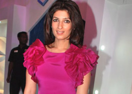 Twinkle Khanna chosen to endorse Micromax Mobiles?