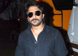 Live Chat: Arshad Warsi on March 24 at 1500 hrs IST
