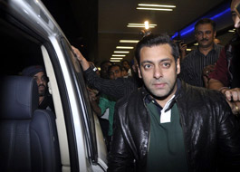 Salman organises celebrity cricket match and fashion show for Being Human