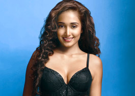 Live Chat: Jiah Khan today at 1800 hrs IST