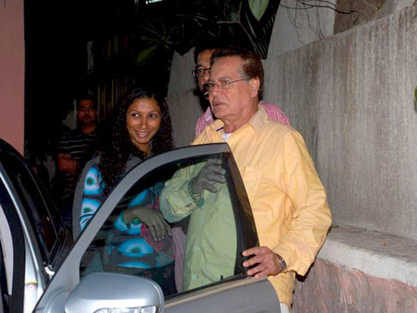 katrina at tees maar khan special screening of salim khan 7