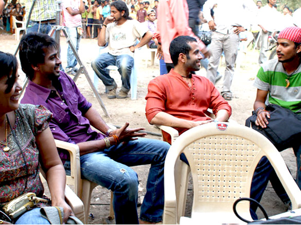 on the sets of shor in the city 8