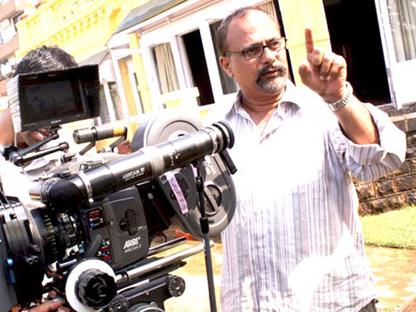 on the sets of zara hatke zara bachke 5