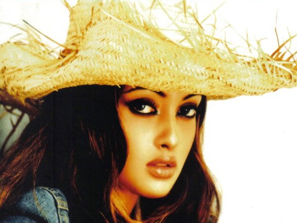 riya sen 49