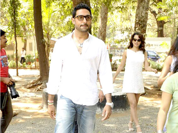 abhishek kangna and others at the promotional event of game 8