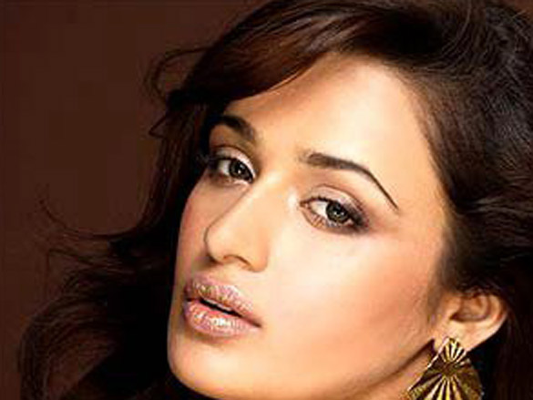 uvika chaudhary 8