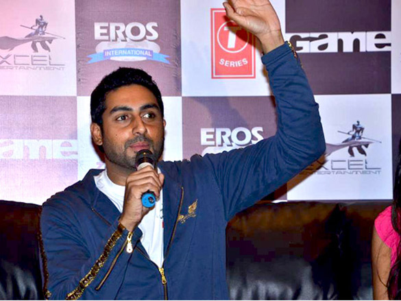 abhishek and sarah at zapak com game film event 10