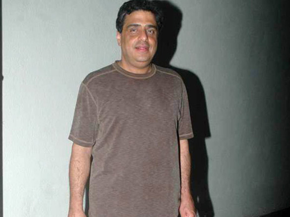 akshay and suniel at thank you special screening 5