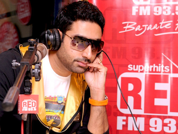 abhishek sings live on red fm 93 5 6