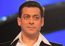 Salman’s fan paints his portrait in zero-gravity