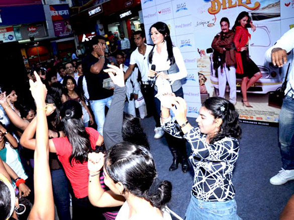 yana gupta promote chalo dilli 4