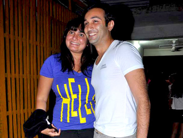 special screening of chalo dilli 6