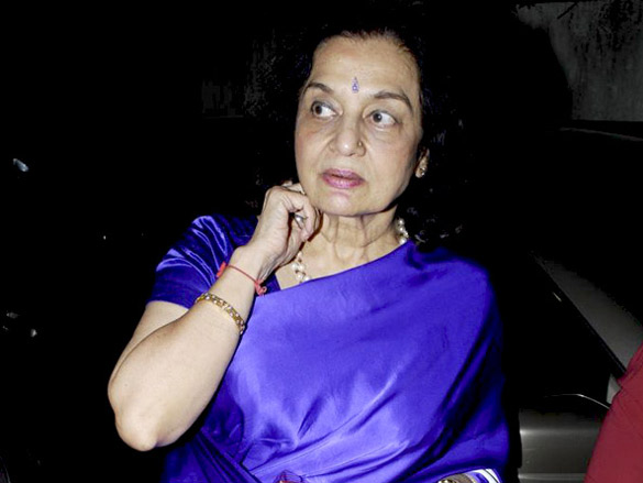 waheeda rehman and helen watch chalo dilli 6