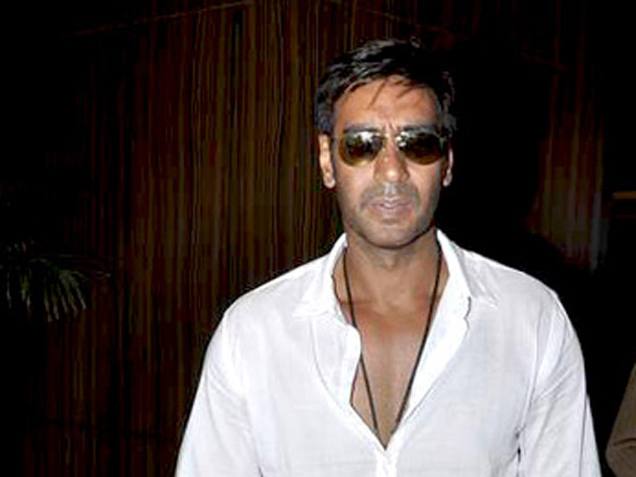 ajay devgn and daughter snapped at novotel 2