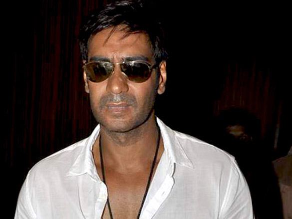 ajay devgn and daughter snapped at novotel 5