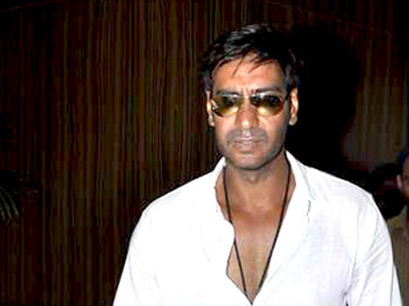 ajay devgn and daughter snapped at novotel 8