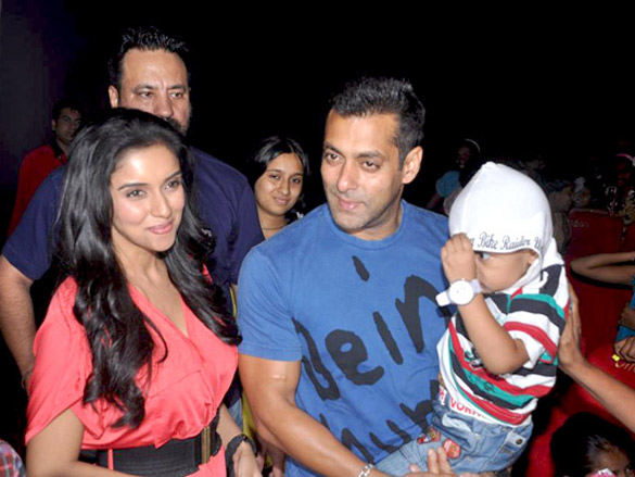 salman and asin at the special screening of ready for kids 12