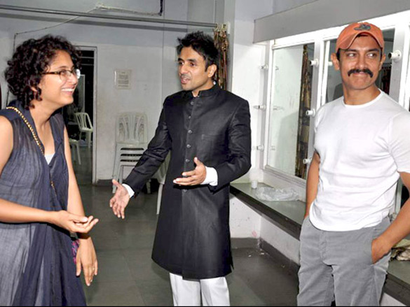 aamir and delhi belly team at vir das stand up comedy act 3