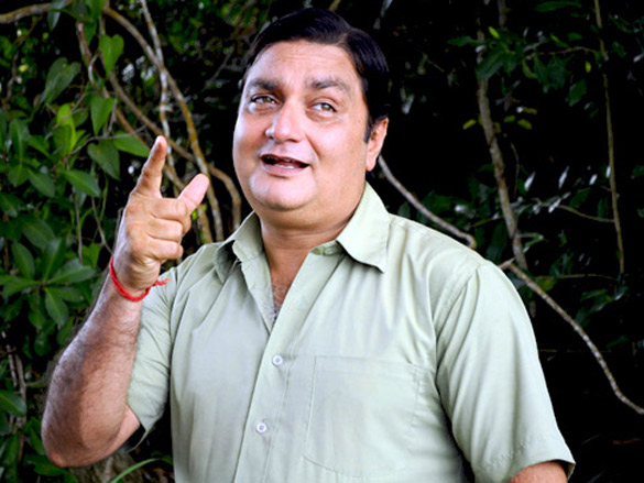 vinay pathak 17