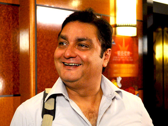 vinay pathak 23