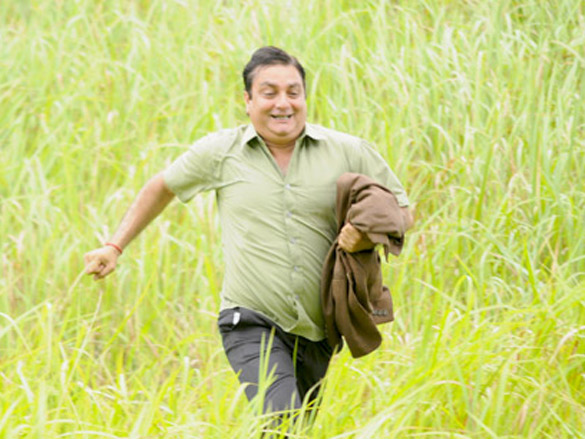 vinay pathak 27