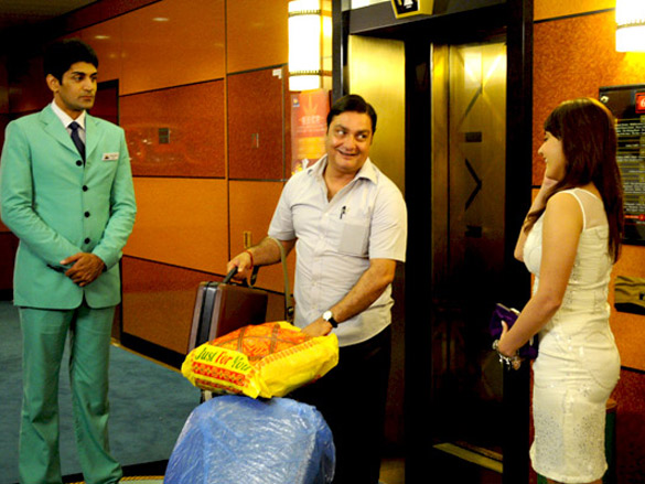 vinay pathakminissha lamba 5
