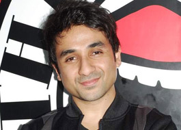 Live Chat: Vir Das on July 5 at 1600 hrs IST Live Chat: Vir Das on July 5 at 1600 hrs IST