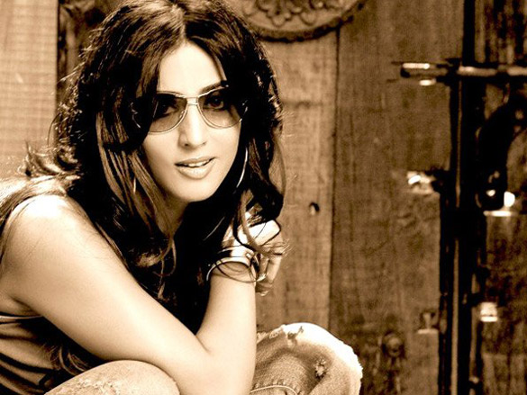 mahie gill 14