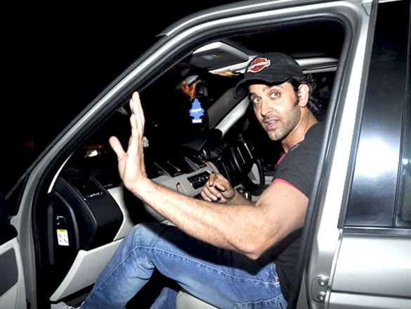 zindagi na milegi dobara cast returns from road trip 9