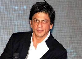 SRK detained and fined by customs at Mumbai airport