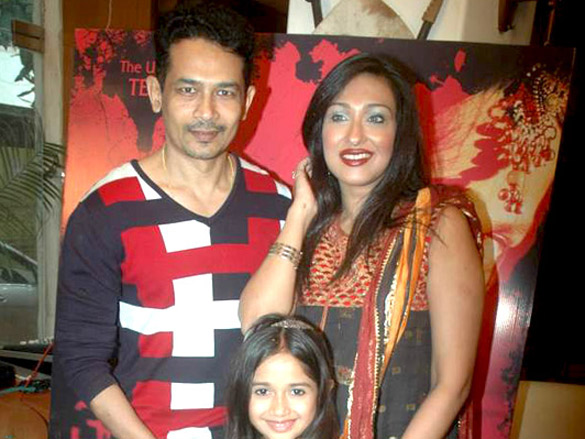 rituparna at warning film press meet 7