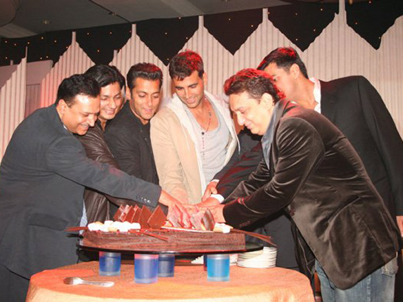 jaan e mann and ufo tie up party 12