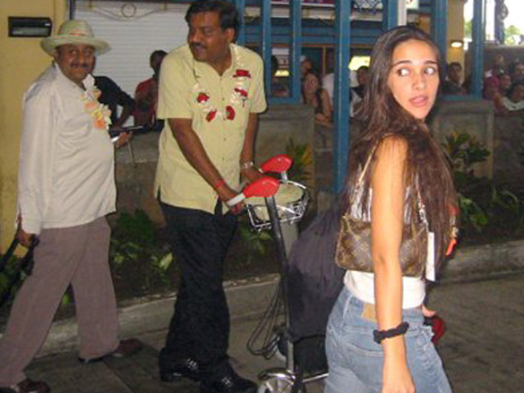 stars arrive in mauritius for zee cine awards 2006 8