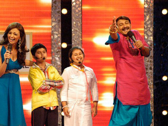 contestants performing in chak de bachche a reality show on 9x channel 5