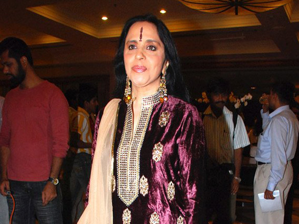 prachi desaiamrita raofarhan akhtar and others at v shantaram awards 14