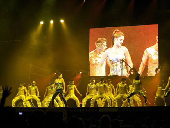 shahrukh khankatrina kaifkareena kapoor at the temptations reloaded 2008 concert 3