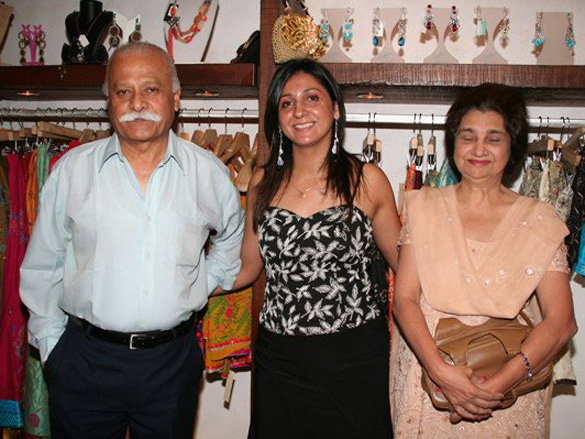 cheryl dutta unveils her collection of garments and home linen at cypress 2