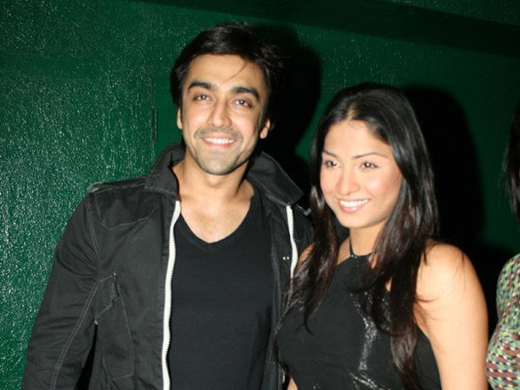 john and bipasha at the launch of rocky s club 7