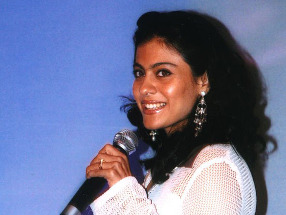kajol launches tata indicoms online store 3