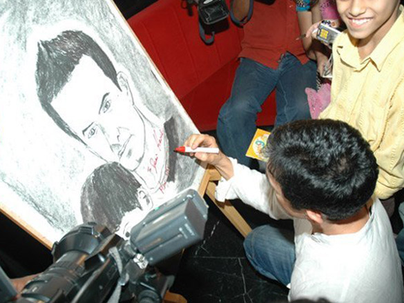 aamir khan at the screening of taare zameen par for kids 7