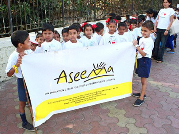 aamir khan visits montessori schools 7