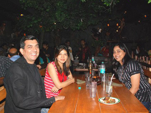 rakhi sawant celebrates her belated birthday at wild dining 3